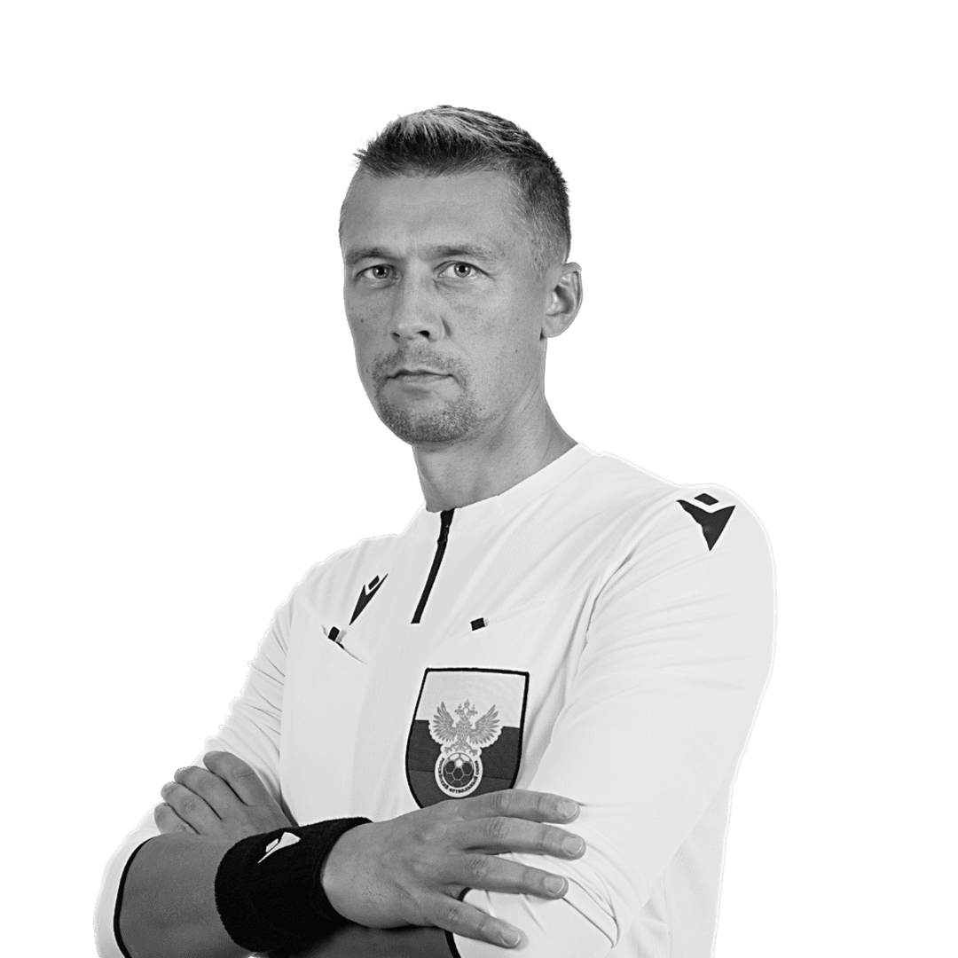 Василий Казарцев, футбольный арбитр всероссийской категории