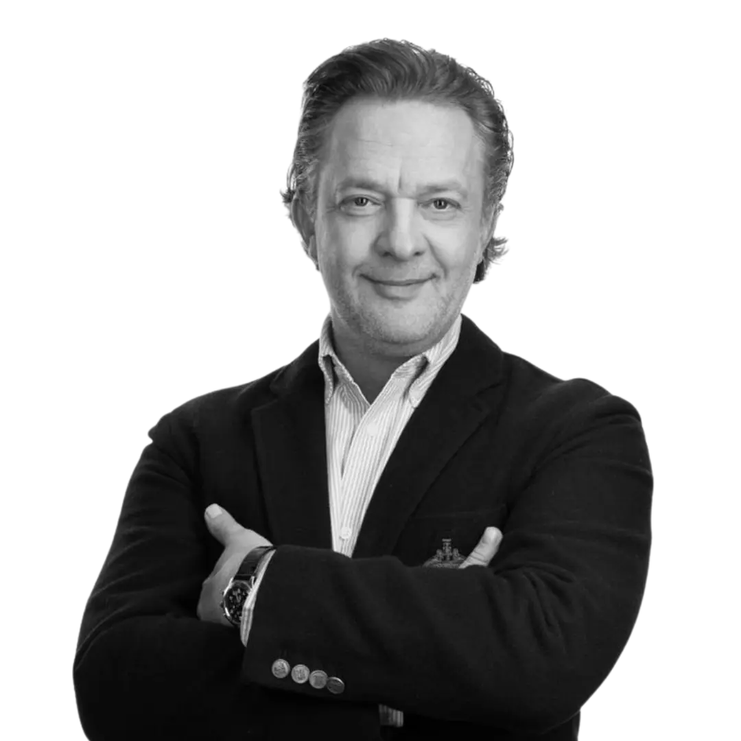 Дмитрий Завражнов — консультант в области стратегического бренд-менеджмента и бизнес-девелопмента