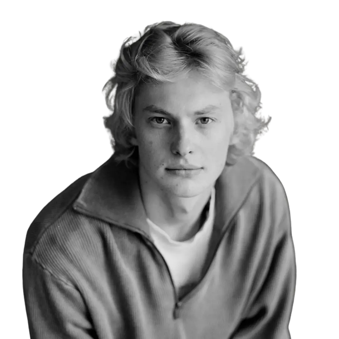 Антон Рогачев — актер театра и кино